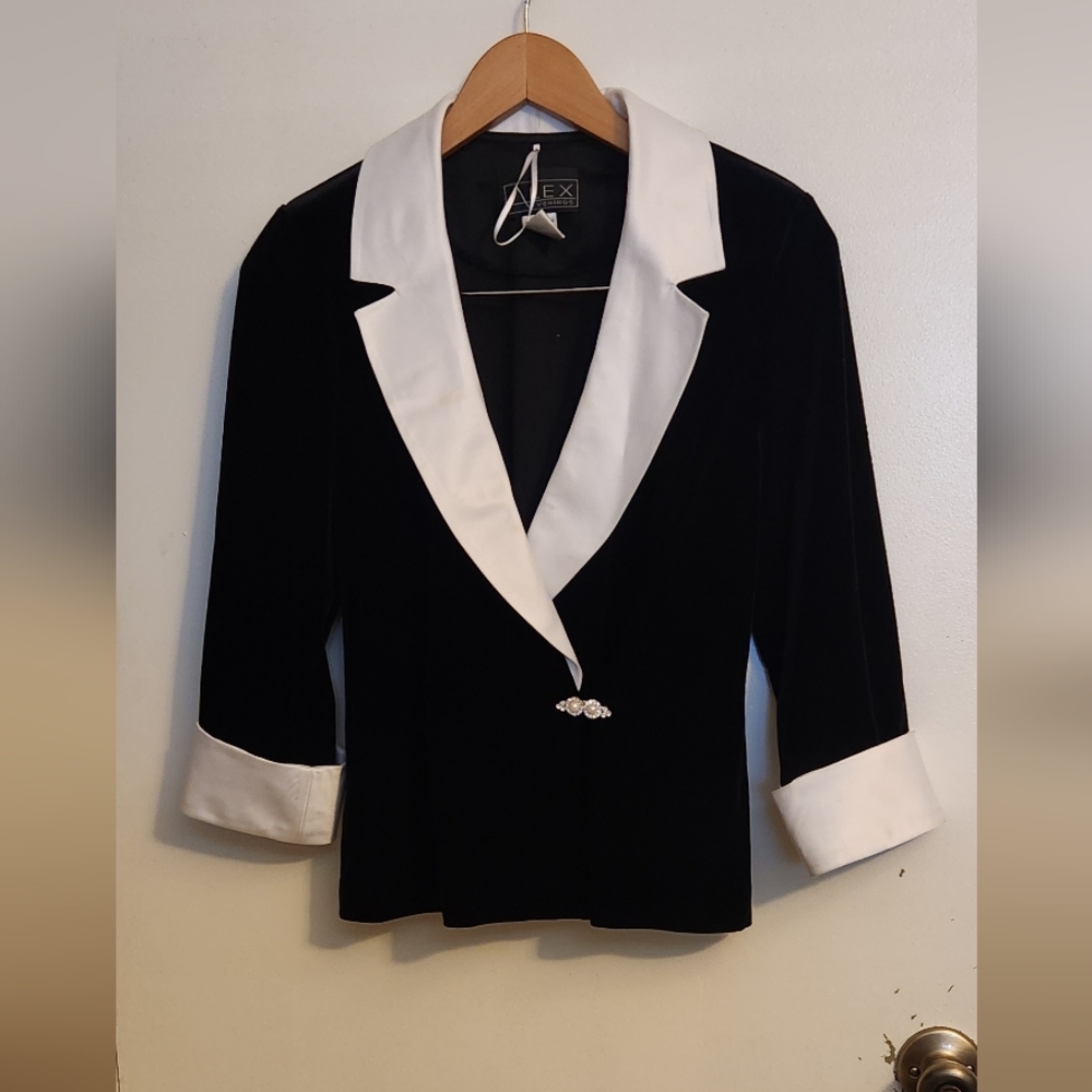 Elegant Black and White Women's Blazer
